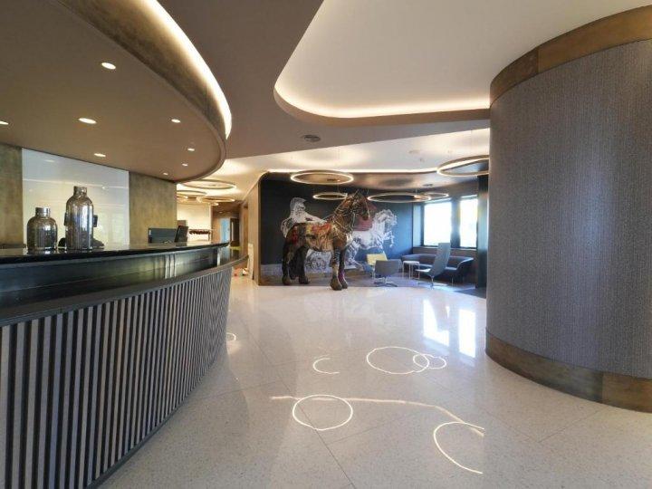 capodanno verona hotel cenone cavallo verona est hall